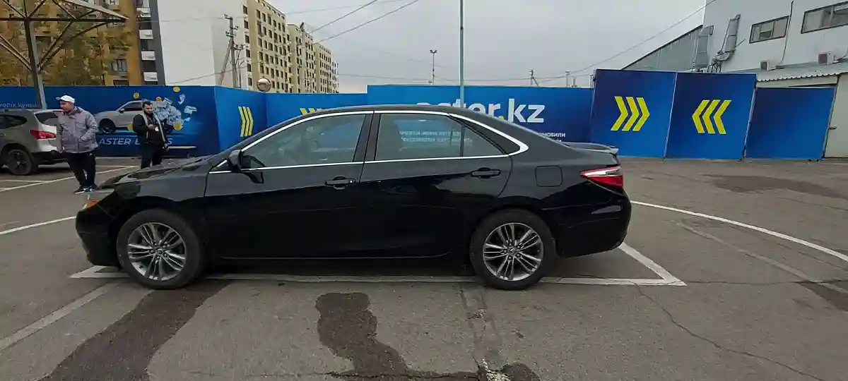 Toyota Camry 2015 года за 10 000 000 тг. в Алматы