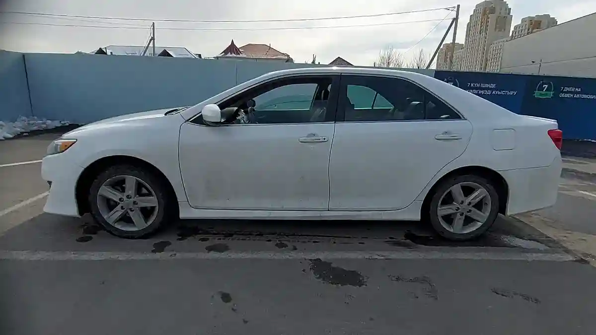 Toyota Camry 2012 года за 9 500 000 тг. в Шымкент