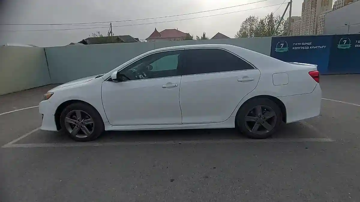 Toyota Camry 2013 года за 9 000 000 тг. в Шымкент