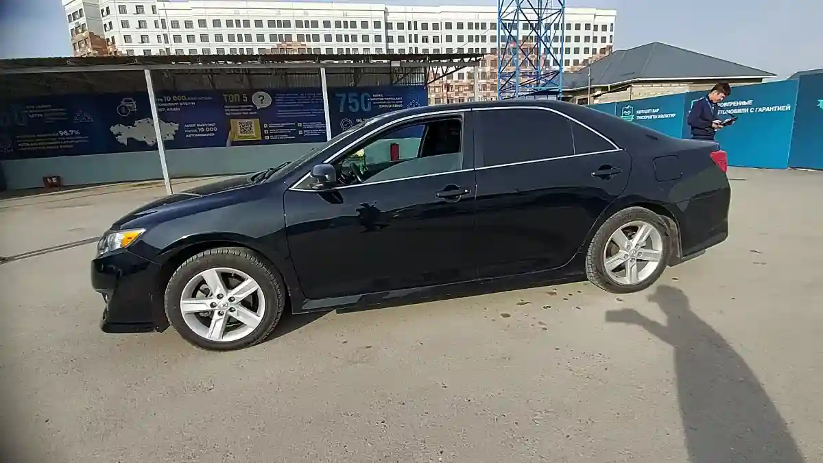 Toyota Camry 2014 года за 9 500 000 тг. в Шымкент