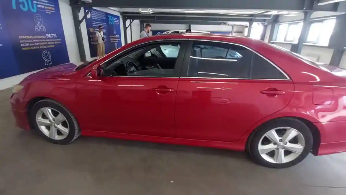 Toyota Camry 2011 года за 6 800 000 тг. в Астана