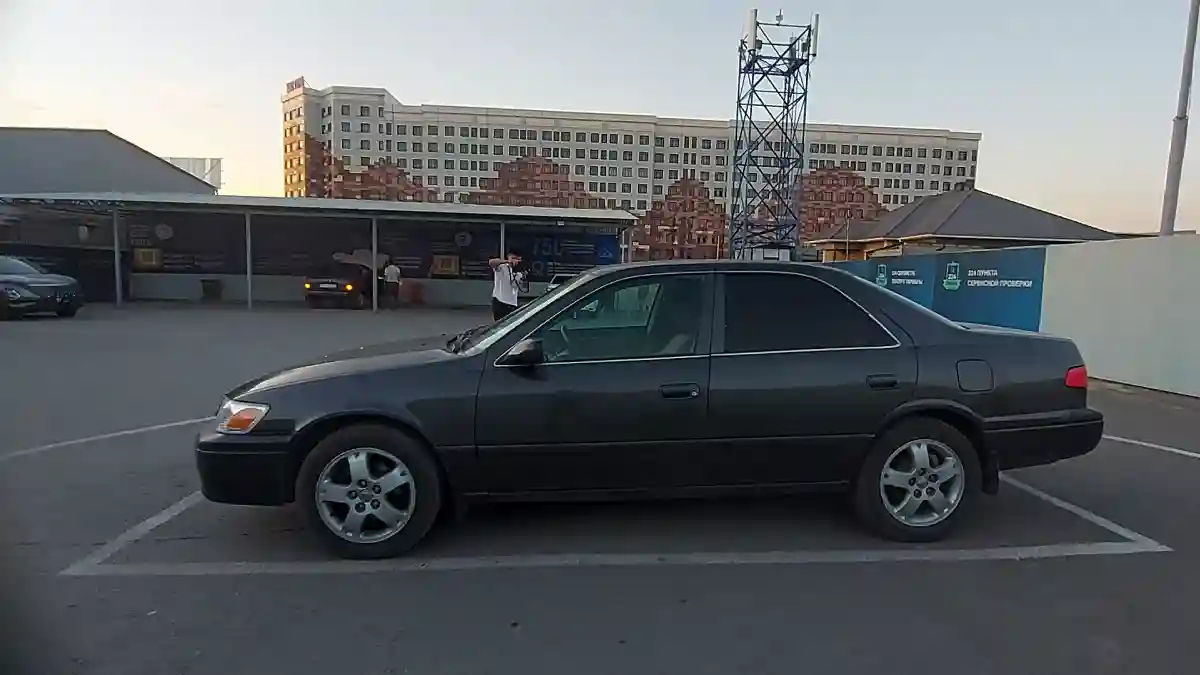 Toyota Camry 2000 года за 3 200 000 тг. в Шымкент