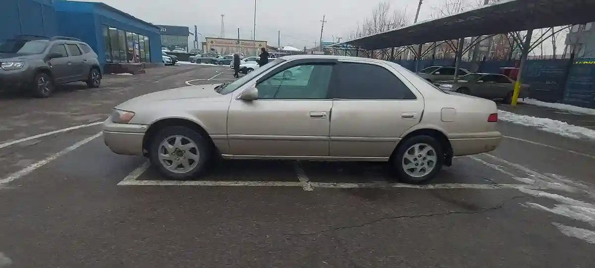 Toyota Camry 1999 года за 2 000 000 тг. в Алматы