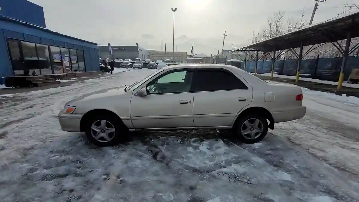 Toyota Camry 2001 года за 3 590 000 тг. в Алматы