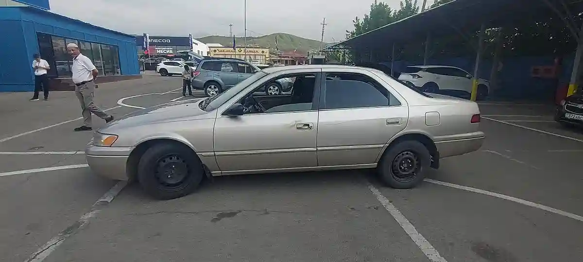 Toyota Camry 1997 года за 3 000 000 тг. в Алматы