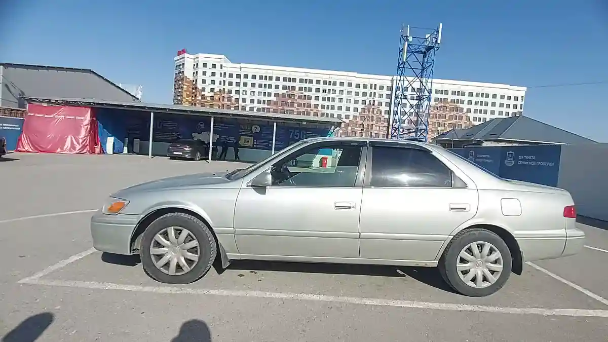 Toyota Camry 2000 года за 3 000 000 тг. в Шымкент