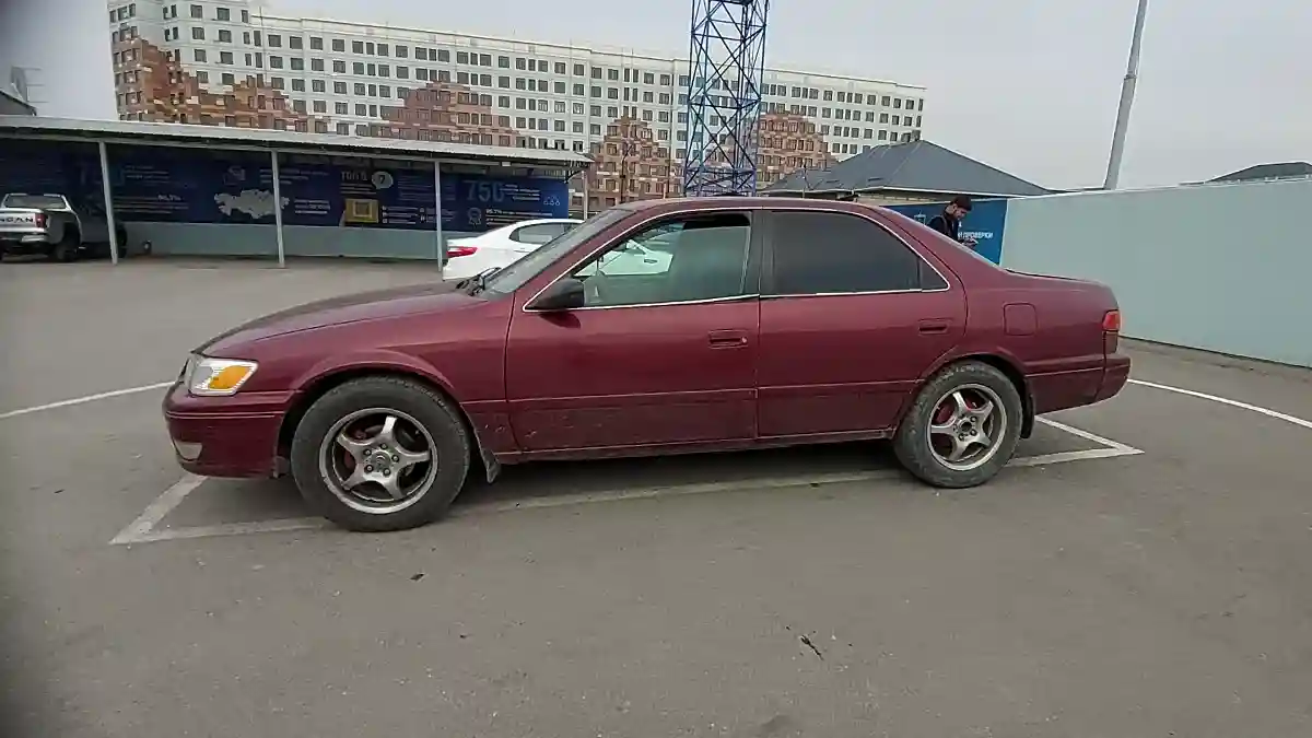 Toyota Camry 2000 года за 3 500 000 тг. в Шымкент