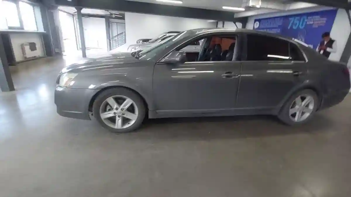 Toyota Avalon 2006 года за 5 400 000 тг. в Астана