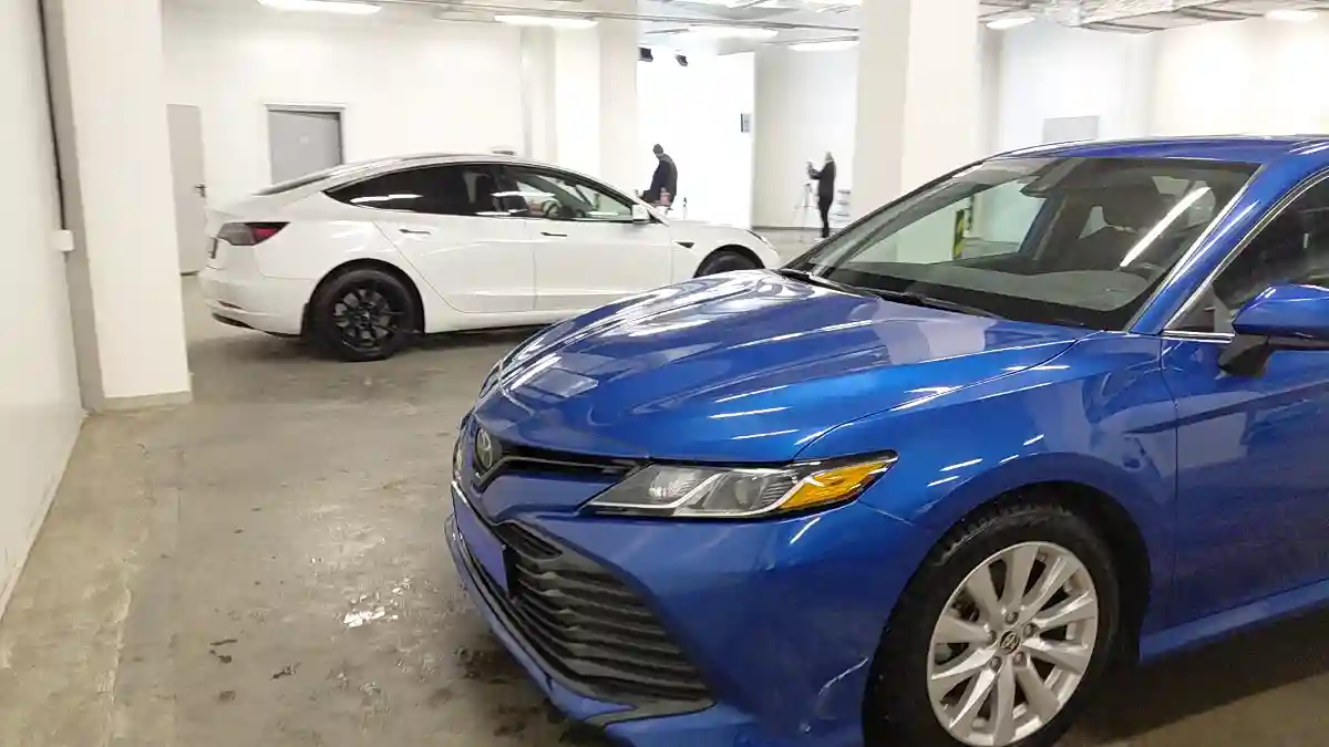 Toyota Camry 2020 года за 11 290 000 тг. в Астана