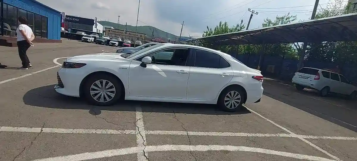 Toyota Camry 2020 года за 12 500 000 тг. в Алматы
