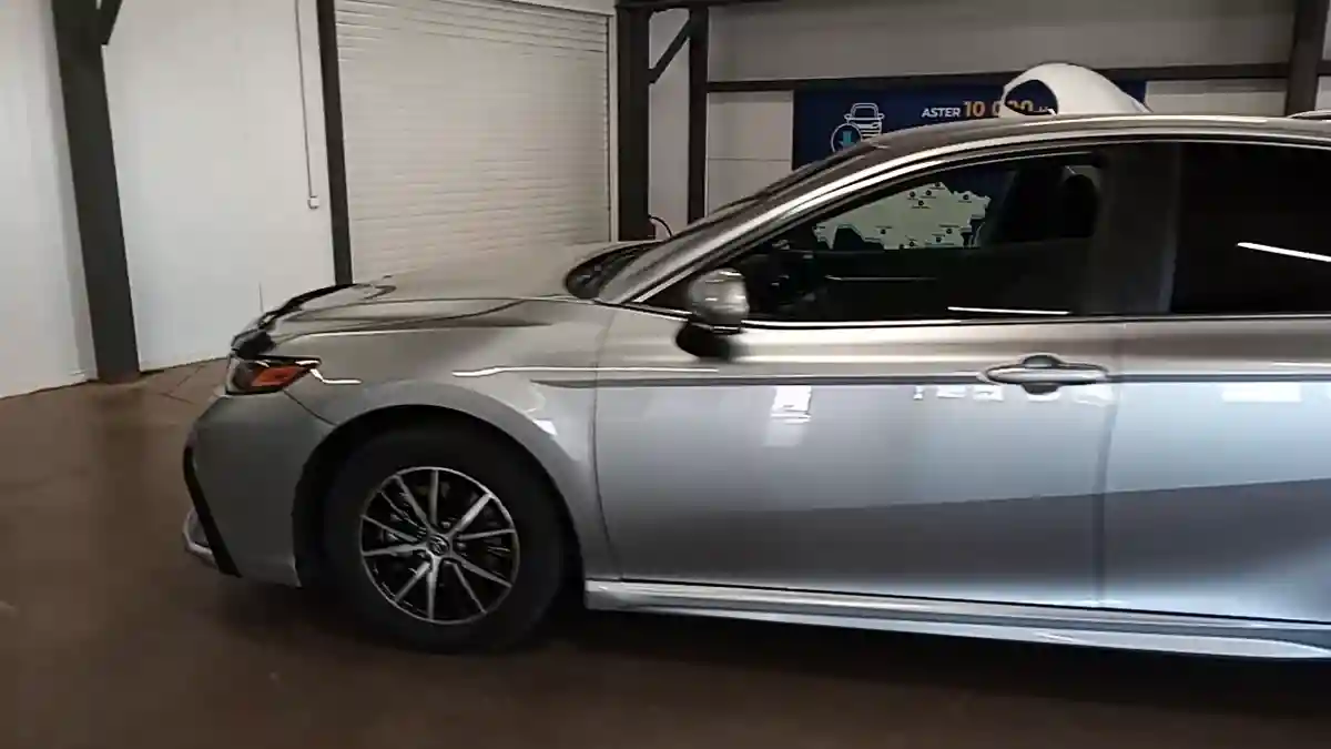 Toyota Camry 2022 года за 12 500 000 тг. в Астана