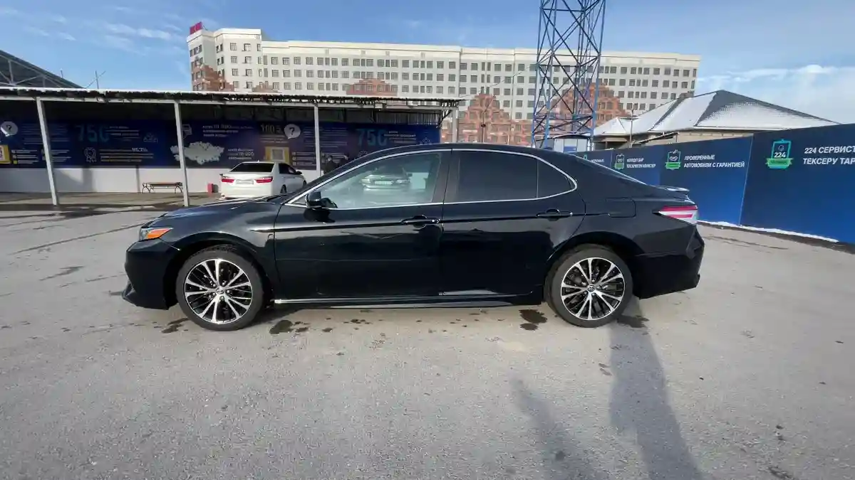 Toyota Camry 2020 года за 14 737 000 тг. в Шымкент