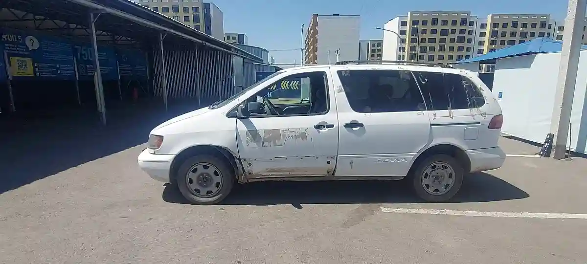 Toyota Sienna 1999 года за 3 000 000 тг. в Алматы