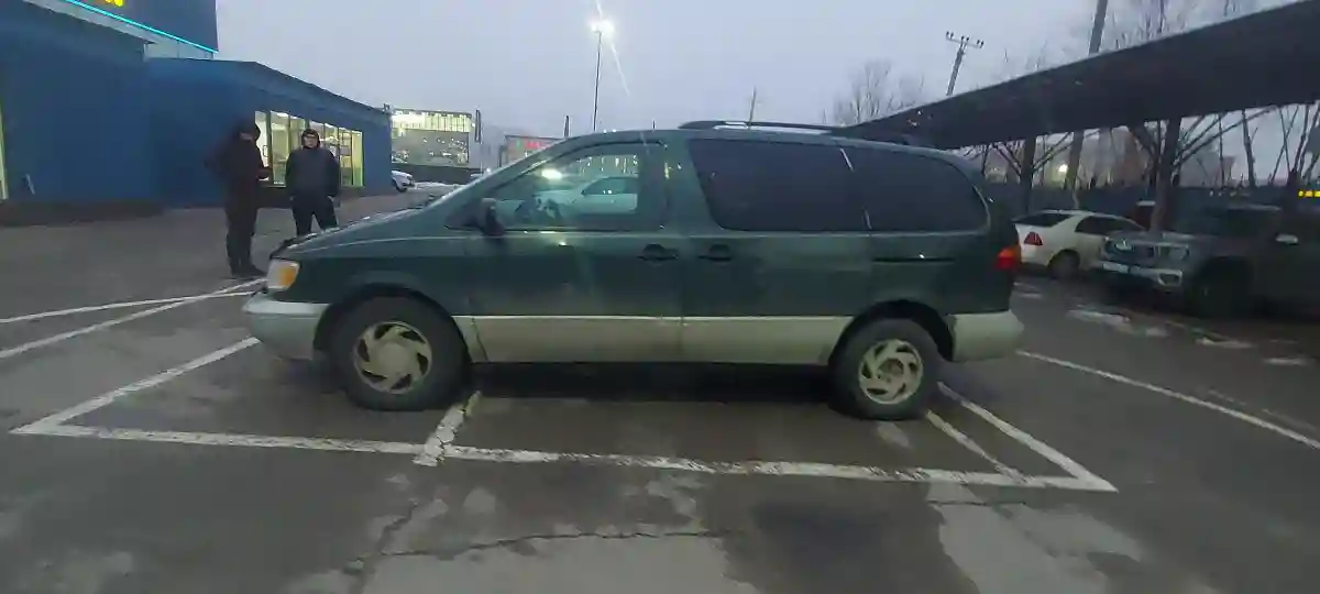 Toyota Sienna 2000 года за 4 500 000 тг. в Алматы