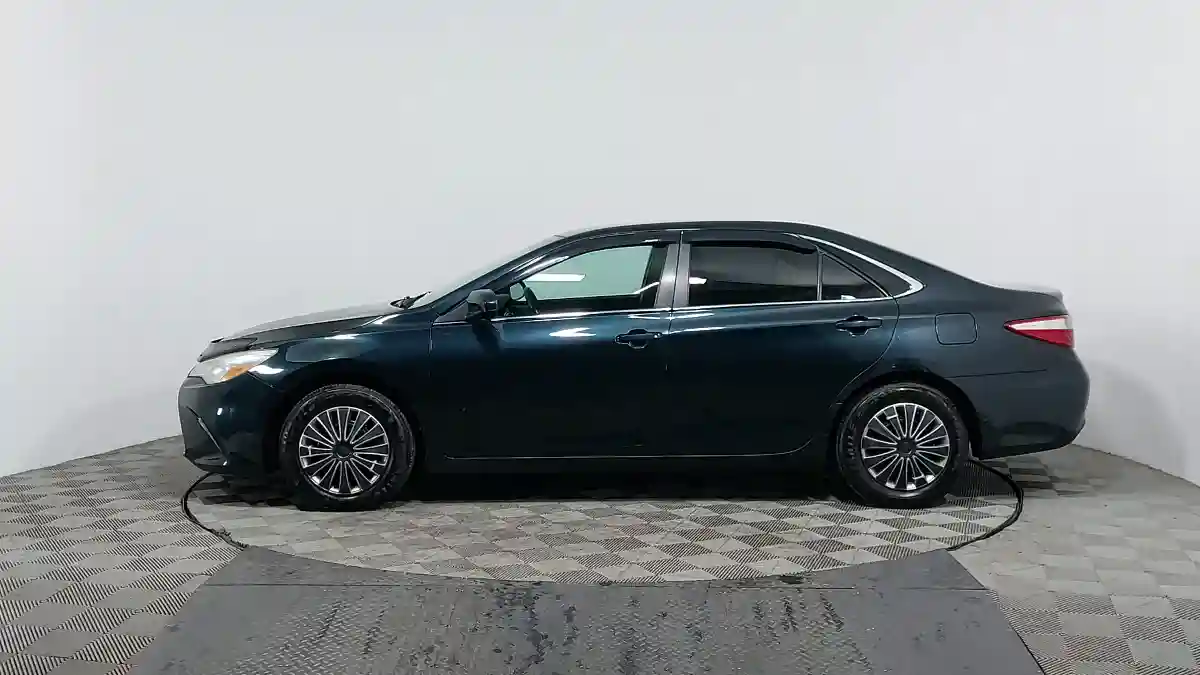 Toyota Camry 2015 года за 8 590 000 тг. в Астана