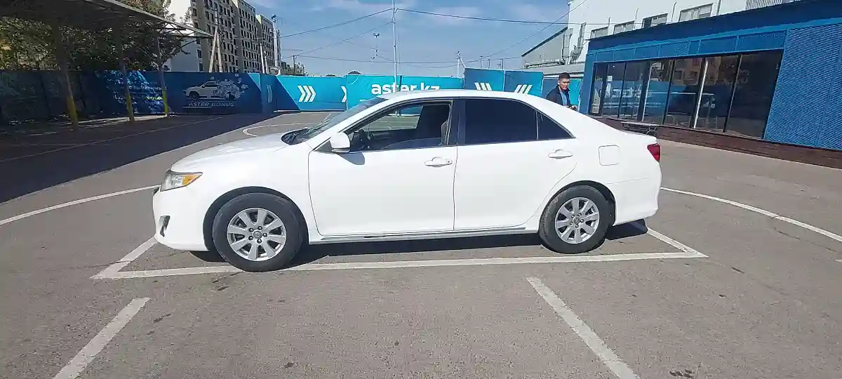 Toyota Camry 2013 года за 7 800 000 тг. в Алматы