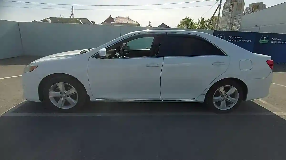 Toyota Camry 2012 года за 9 000 000 тг. в Шымкент