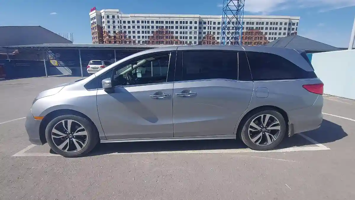 Honda Odyssey 2017 года за 18 000 000 тг. в Шымкент
