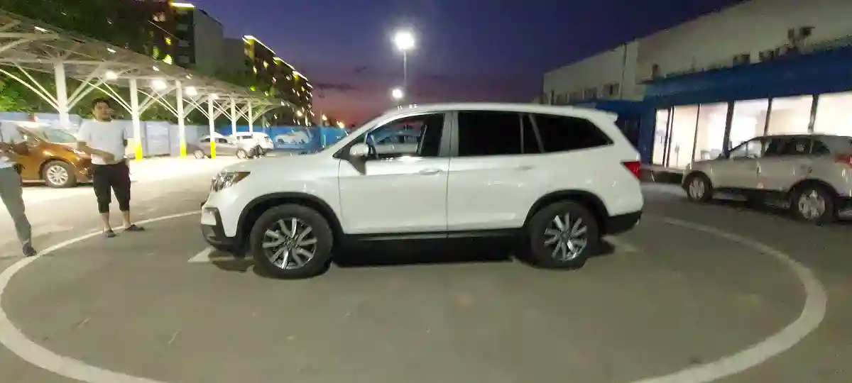 Honda Pilot 2020 года за 18 000 000 тг. в Алматы