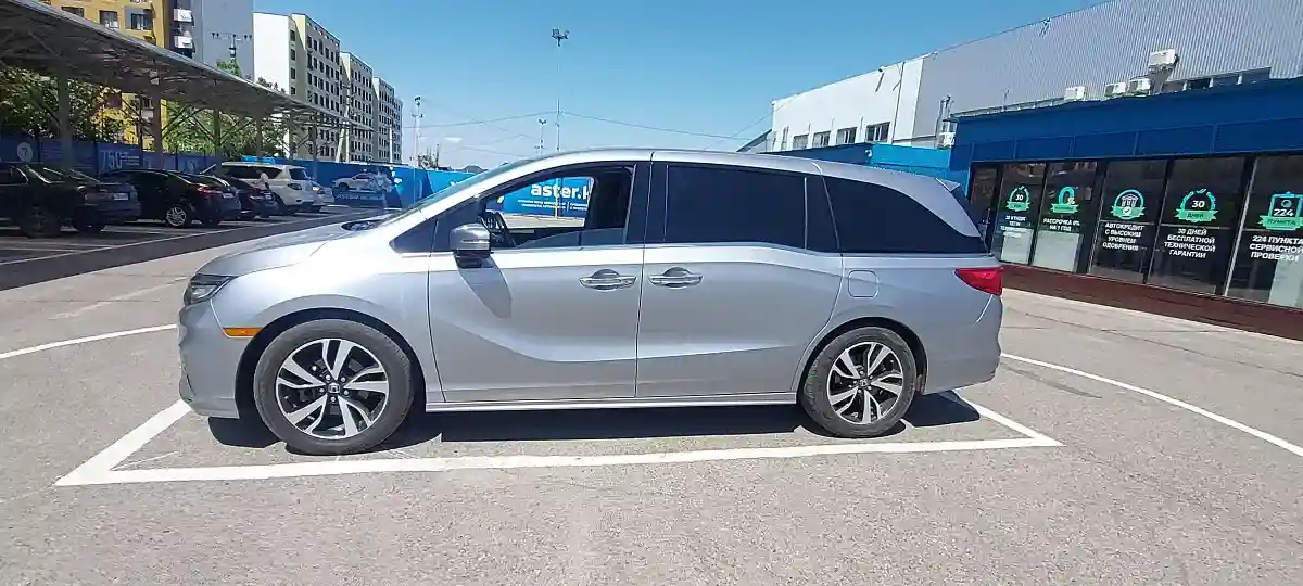 Honda Odyssey 2018 года за 18 000 000 тг. в Алматы