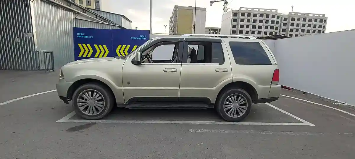 Lincoln Aviator 2003 года за 3 000 000 тг. в Алматы