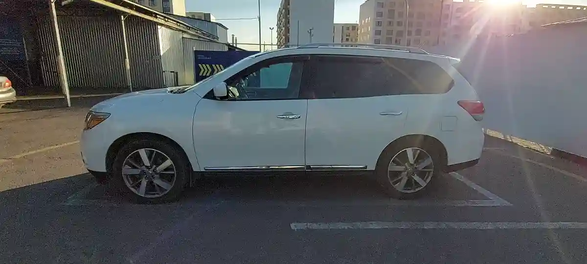 Nissan Pathfinder 2013 года за 12 000 000 тг. в Алматы