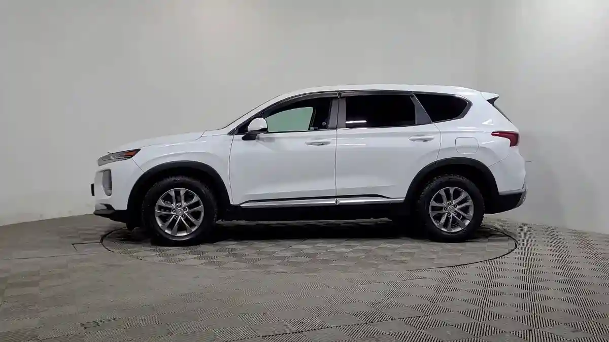 Hyundai Santa Fe 2019 года за 12 490 000 тг. в Алматы