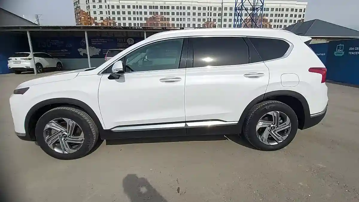 Hyundai Santa Fe 2021 года за 17 000 000 тг. в Шымкент