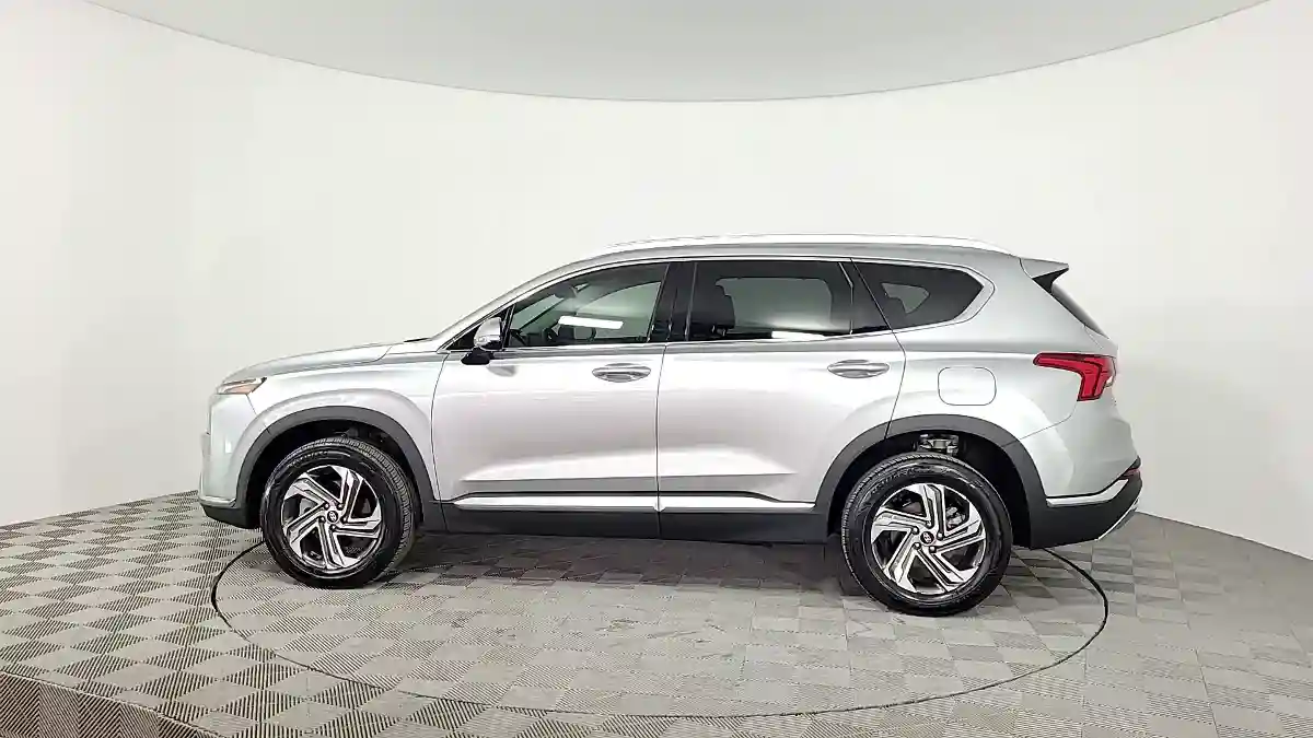 Hyundai Santa Fe 2022 года за 18 422 000 тг. в Караганда