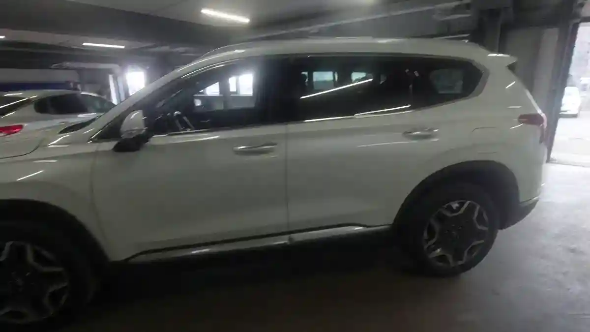 Hyundai Santa Fe 2022 года за 16 000 000 тг. в Астана