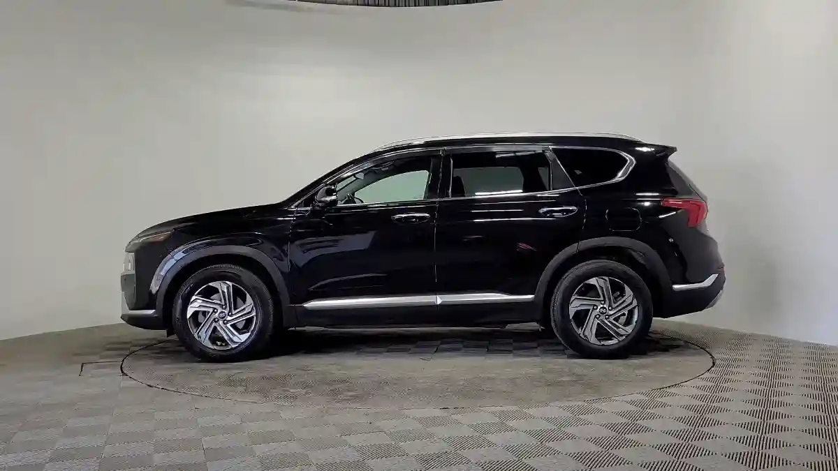 Hyundai Santa Fe 2021 года за 12 390 000 тг. в Алматы