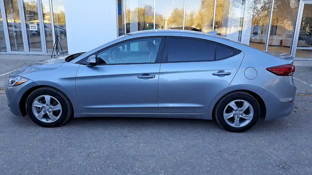 Hyundai Elantra 2017 года за 7 200 000 тг. в Актобе