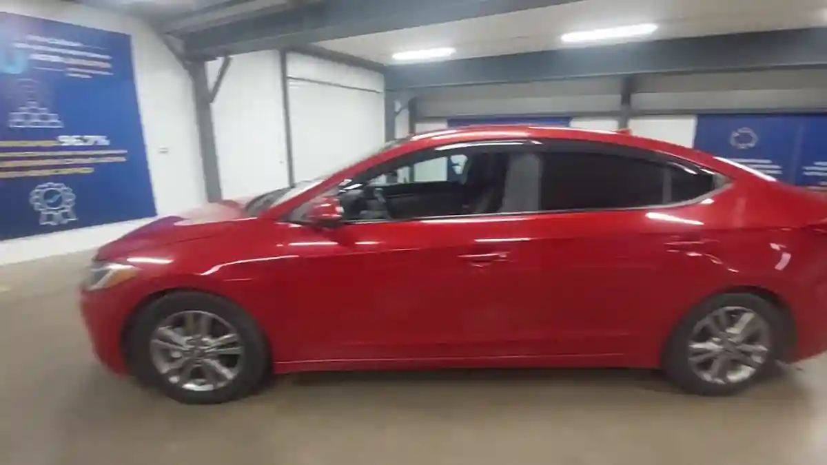 Hyundai Elantra 2018 года за 6 200 000 тг. в Астана
