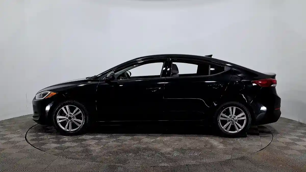 Hyundai Elantra 2016 года за 7 590 000 тг. в Астана