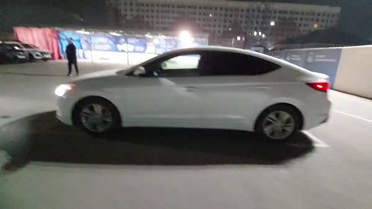 Hyundai Elantra 2018 года за 7 000 000 тг. в Шымкент