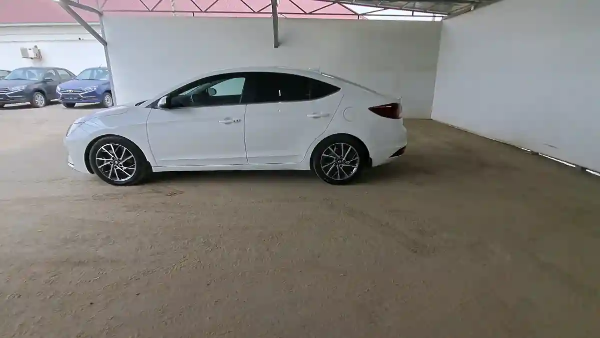 Hyundai Elantra 2019 года за 8 500 000 тг. в Кызылорда