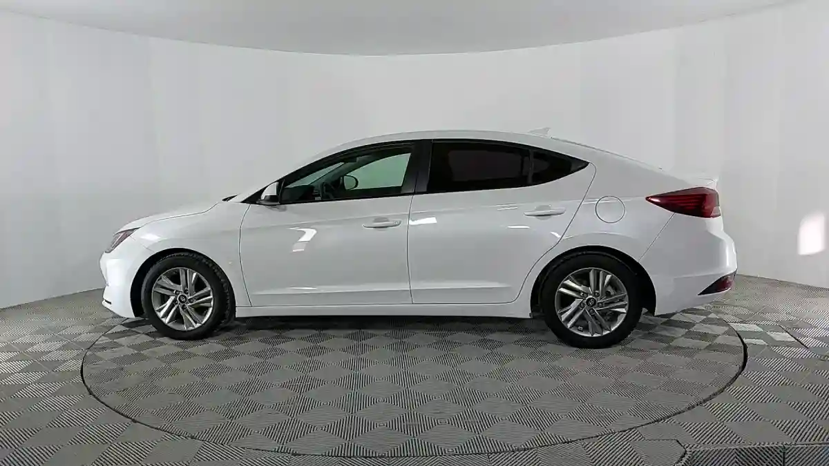 Hyundai Elantra 2019 года за 8 690 000 тг. в Актау