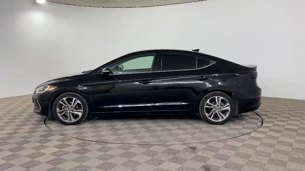 Hyundai Elantra 2017 года за 6 830 000 тг. в Шымкент