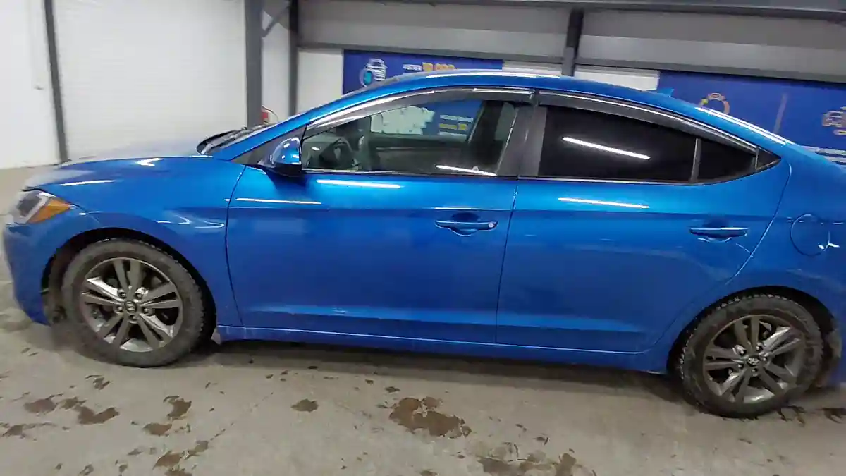 Hyundai Elantra 2017 года за 7 000 000 тг. в Астана