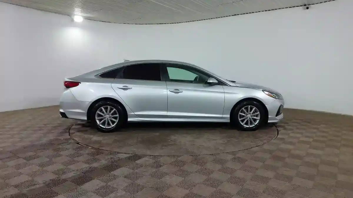 Hyundai Sonata 2018 года за 7 990 000 тг. в Шымкент
