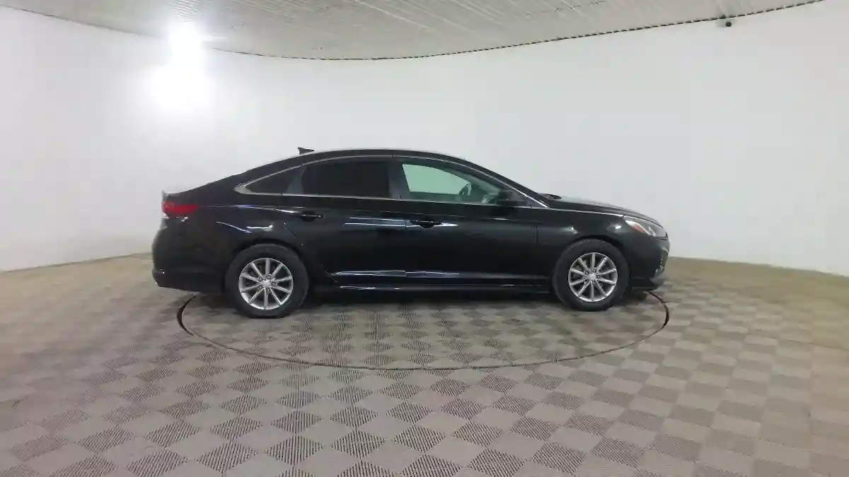 Hyundai Sonata 2018 года за 8 250 000 тг. в Шымкент