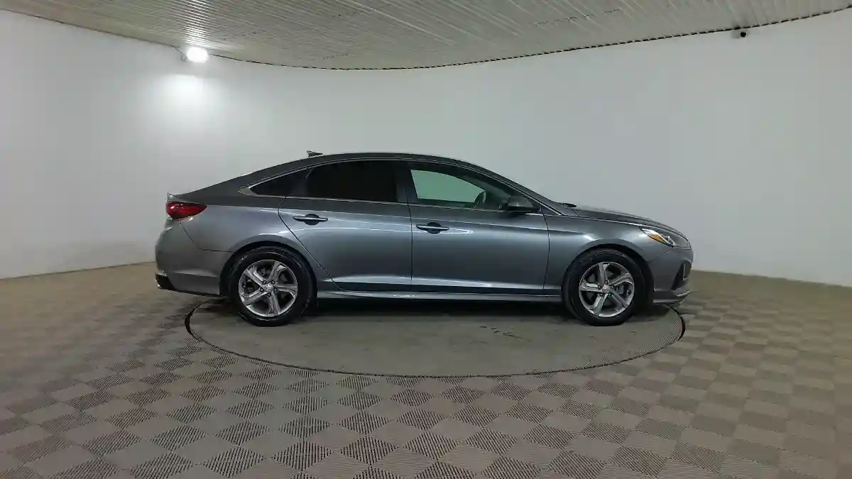 Hyundai Sonata 2019 года за 9 600 000 тг. в Шымкент