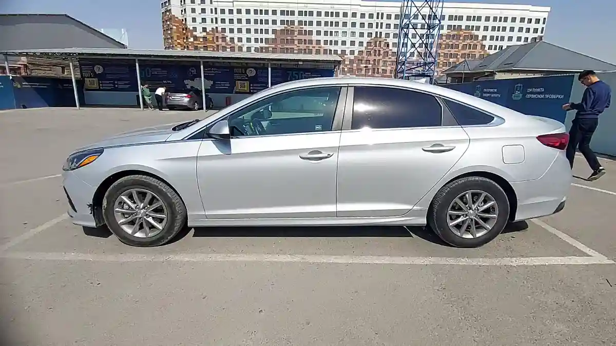 Hyundai Sonata 2019 года за 9 000 000 тг. в Шымкент