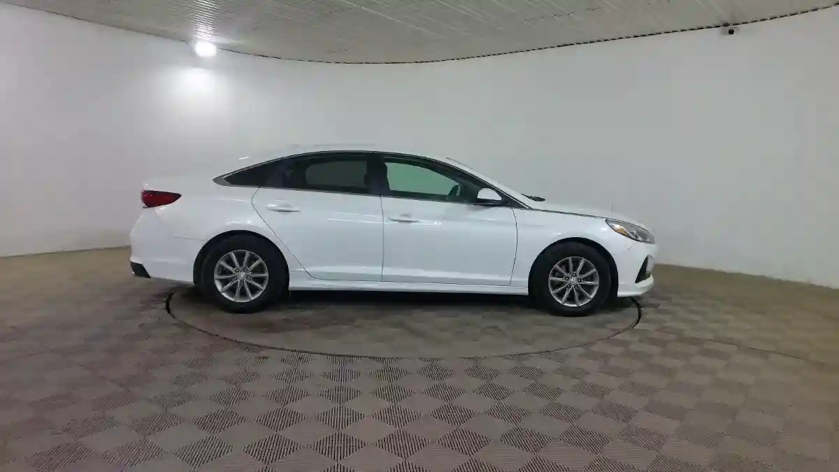 Hyundai Sonata 2019 года за 8 490 000 тг. в Шымкент