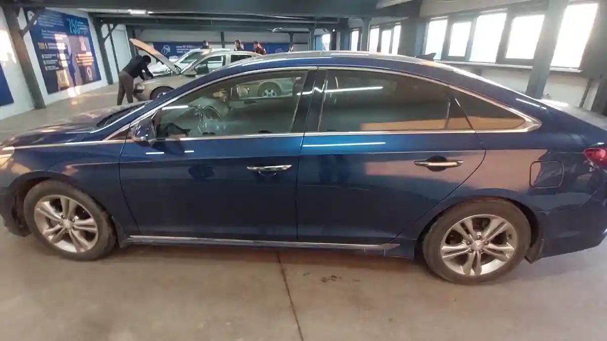 Hyundai Sonata 2019 года за 10 000 000 тг. в Астана