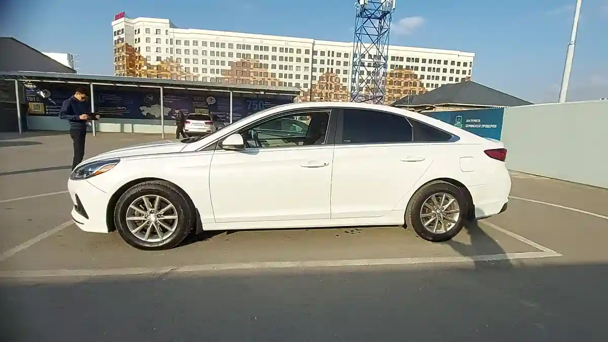 Hyundai Sonata 2018 года за 10 000 000 тг. в Шымкент