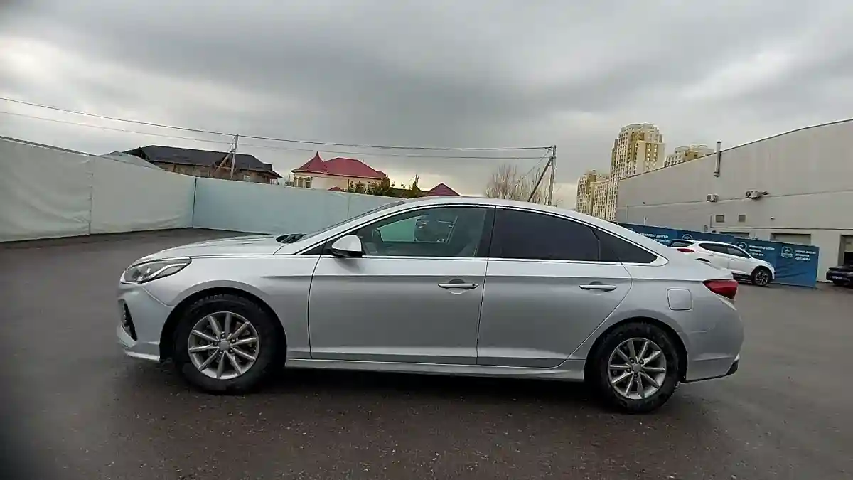 Hyundai Sonata 2018 года за 7 500 000 тг. в Шымкент