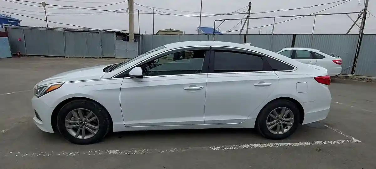 Hyundai Sonata 2015 года за 7 490 000 тг. в Атырау