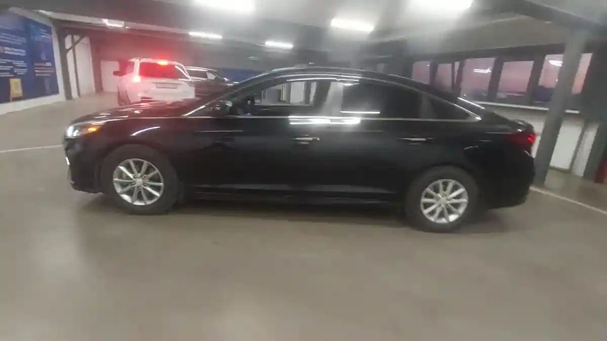 Hyundai Sonata 2018 года за 8 500 000 тг. в Астана