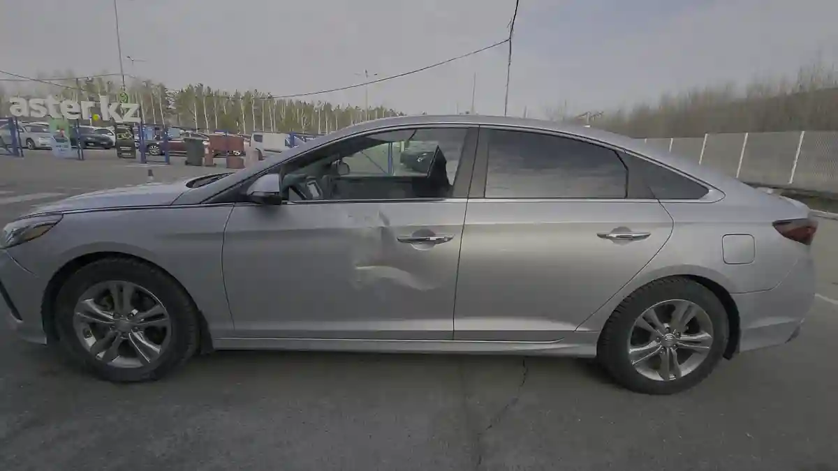 Hyundai Sonata 2018 года за 7 900 000 тг. в Усть-Каменогорск